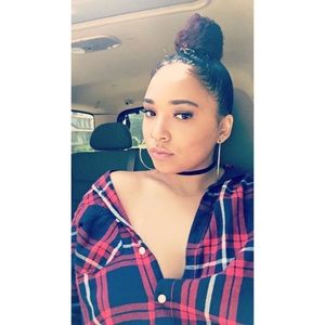 Meet your Posher, Carlee
