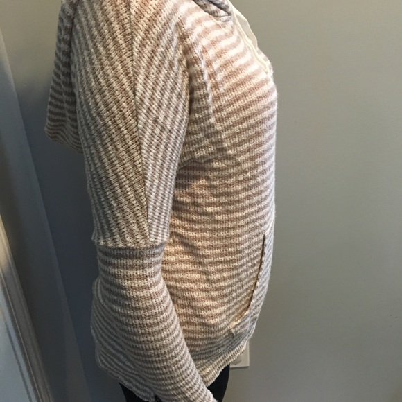 Pullover - Picture 2 of 4