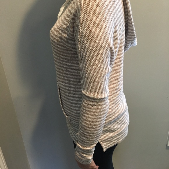 Pullover - Picture 4 of 4