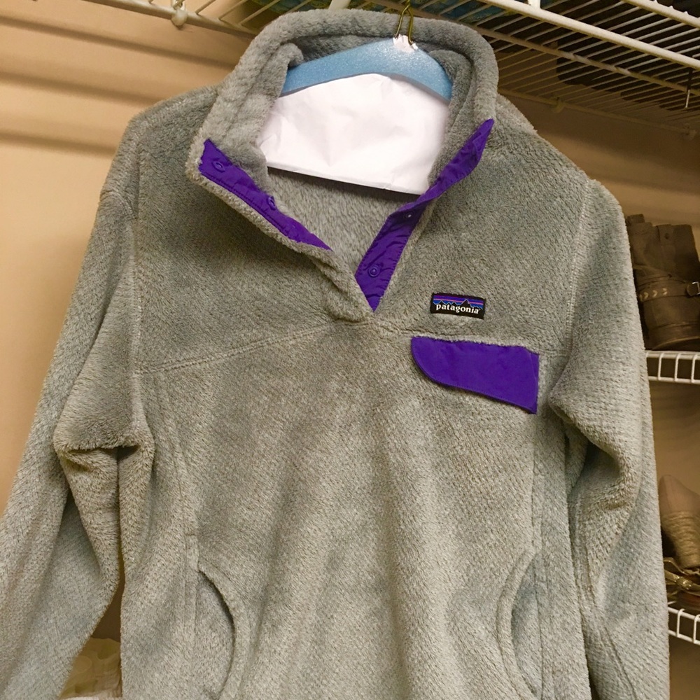 Patagonia women's fleece pullover  grey w/ blue