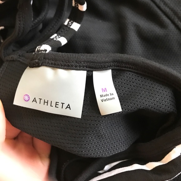 Athletics new top no tags shelf bra inside Athleta - Picture 3 of 3