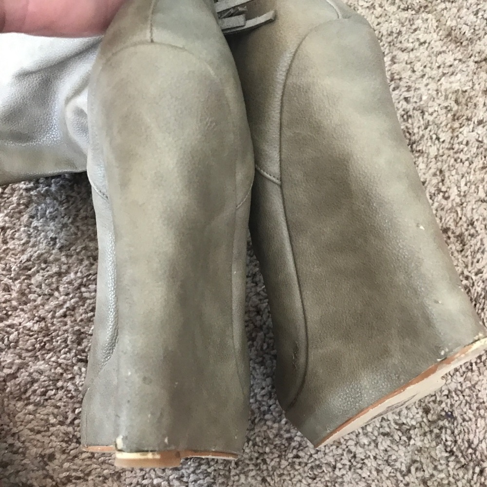 Victoria's Secret Catalog knee high boots - Picture 5 of 8