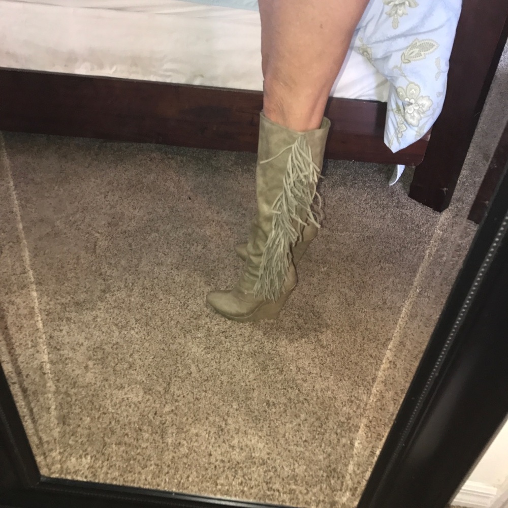 Victoria's Secret Catalog knee high boots - Picture 7 of 8