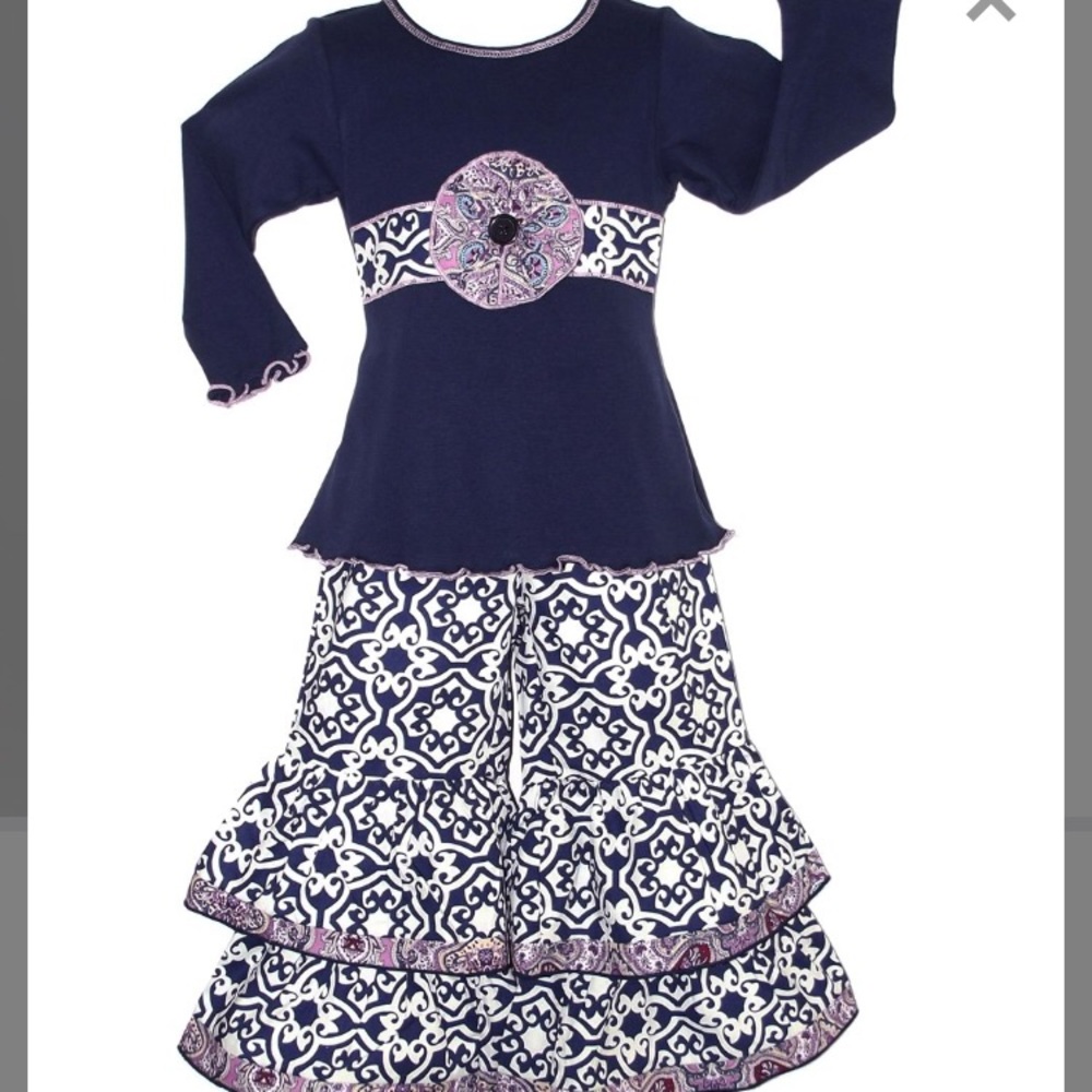Blue Damask Ruffle Set - Picture 1 of 3