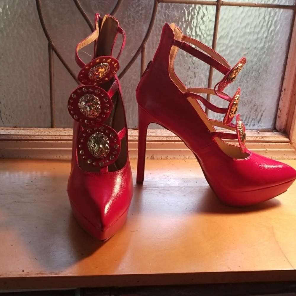 Shoe