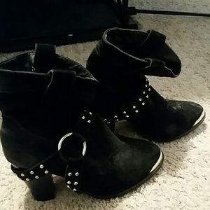 Shoedazle ankle booties size 7