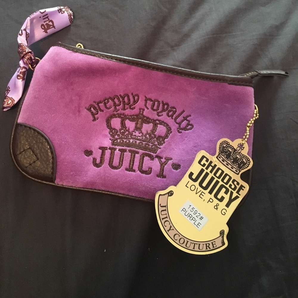 Juicy Wristlet