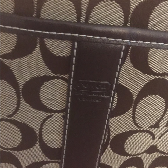Coach Crossbody - Picture 3 of 4