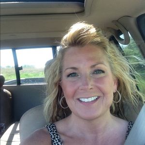 Meet your Posher, Janet