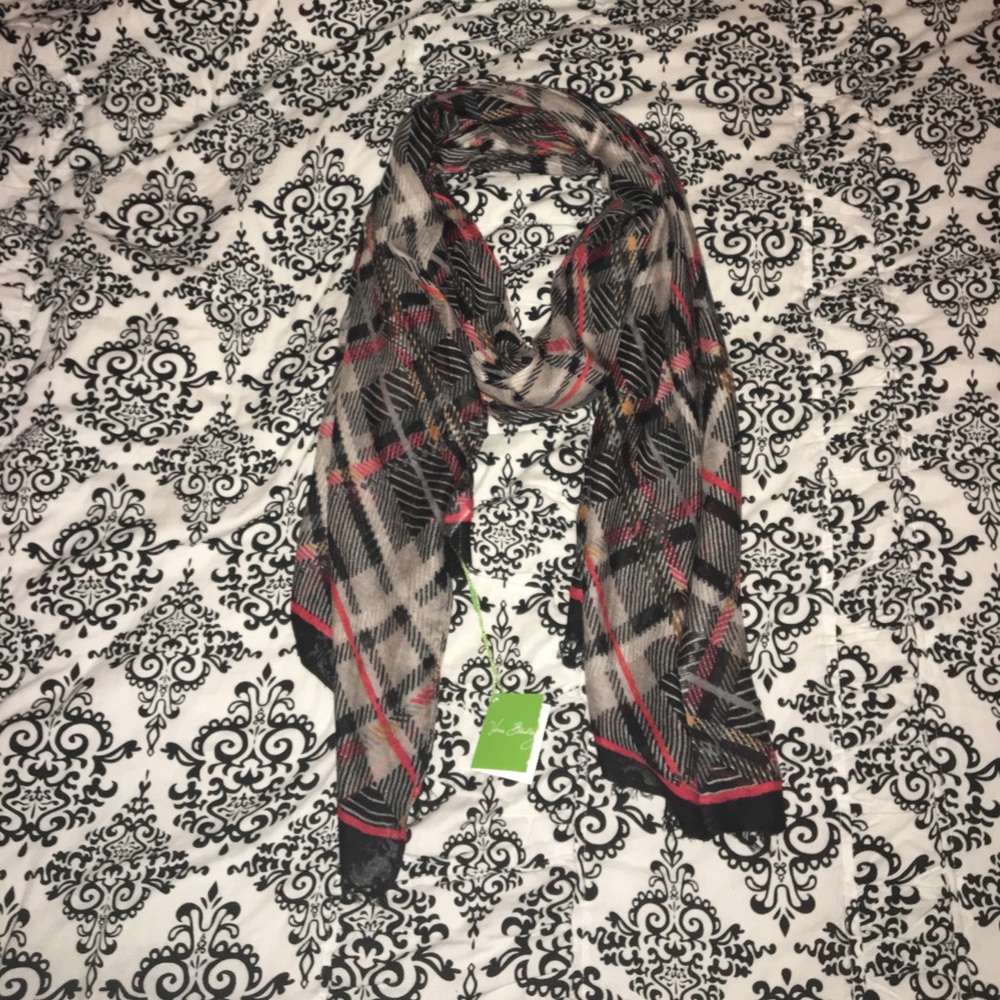 Vera Bradley soft fringe scarf