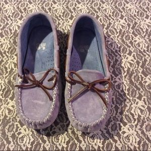 Light purple suede Mocs