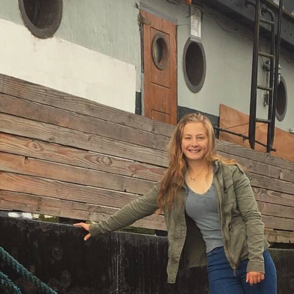 Meet your Posher, Deirdre