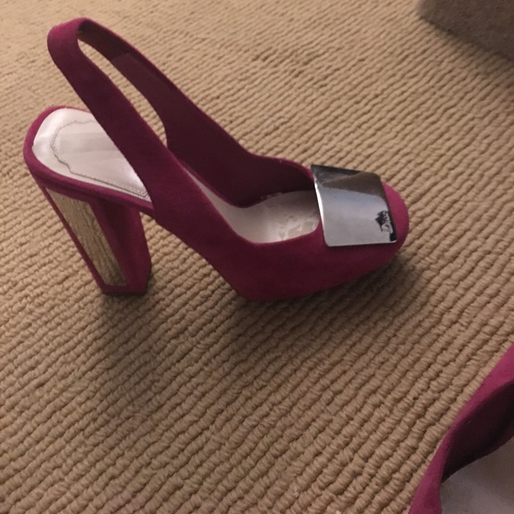 Pink Dior pumps