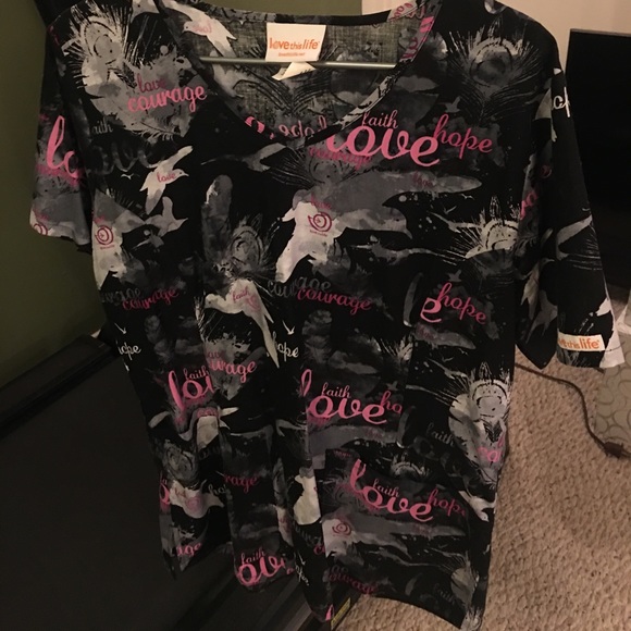 Scrub top - Picture 1 of 3