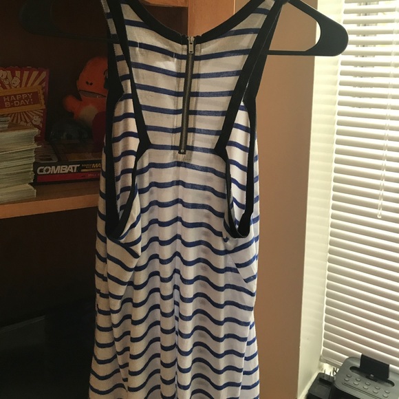 American eagle white and blue tank - Picture 2 of 3