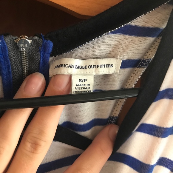 American eagle white and blue tank - Picture 3 of 3