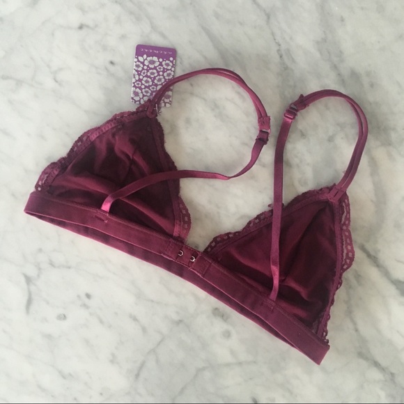 "Dalia" ll Maroon Lace Bralette - Picture 4 of 5