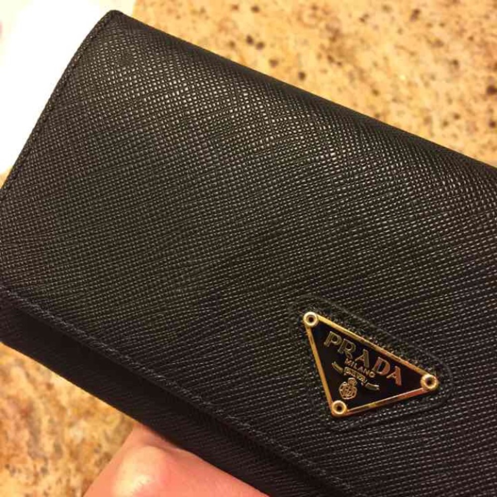 Saffiano black wallet