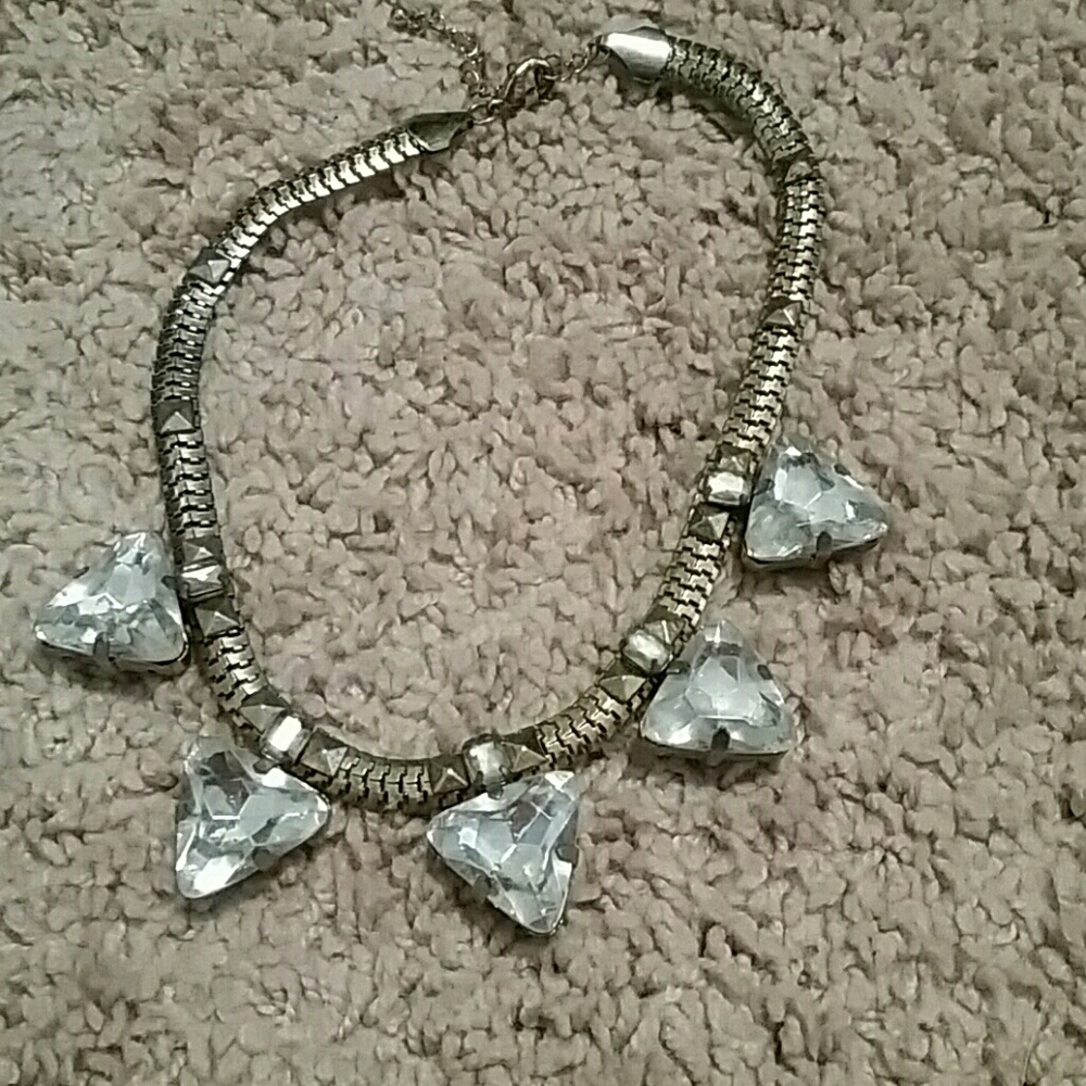 H and M Gold jeweled necklace