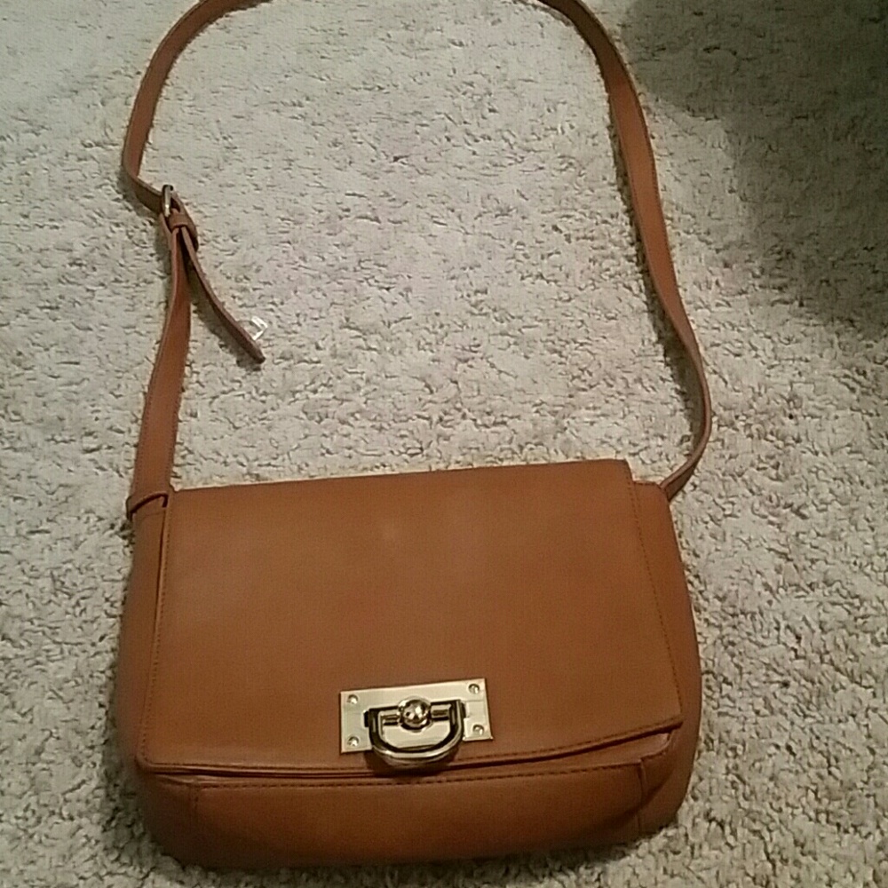 Forever 21 tan colored crossbody