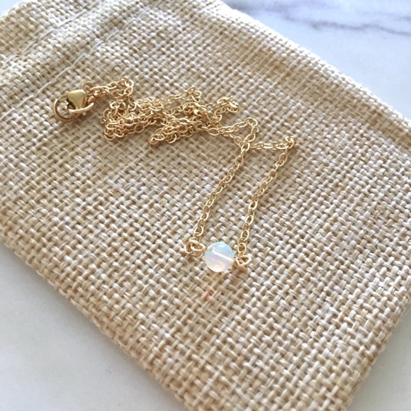 Minimalist Genuine Opal Choker - Picture 4 of 8