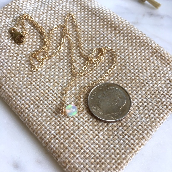 Minimalist Genuine Opal Choker - Picture 5 of 8