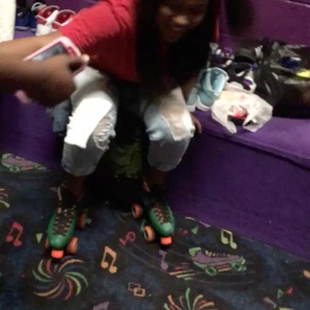 Meet your Posher, Niya