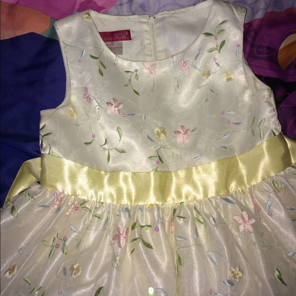 Girls floral dress - Picture 2 of 7