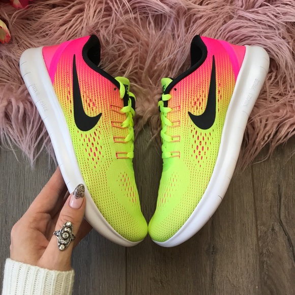 ๐ญHP๐ญNWT Nike free RN ๐ฌ - Picture 2 of 7
