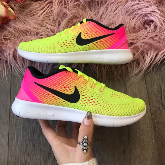 ๐ญHP๐ญNWT Nike free RN ๐ฌ - Picture 3 of 7