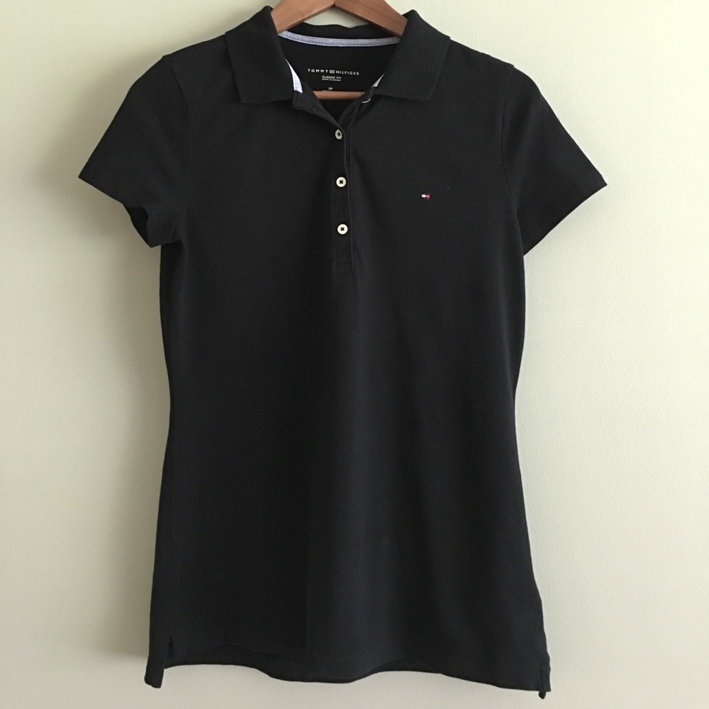 Black shirt sleeve collared shirt. Classic style.