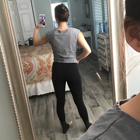 Athleta Pants - Athleta Plie leggings Athleta Pants - Athleta Plie leggings
