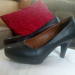 Clarks Soft Cushion heels - WIDE Width