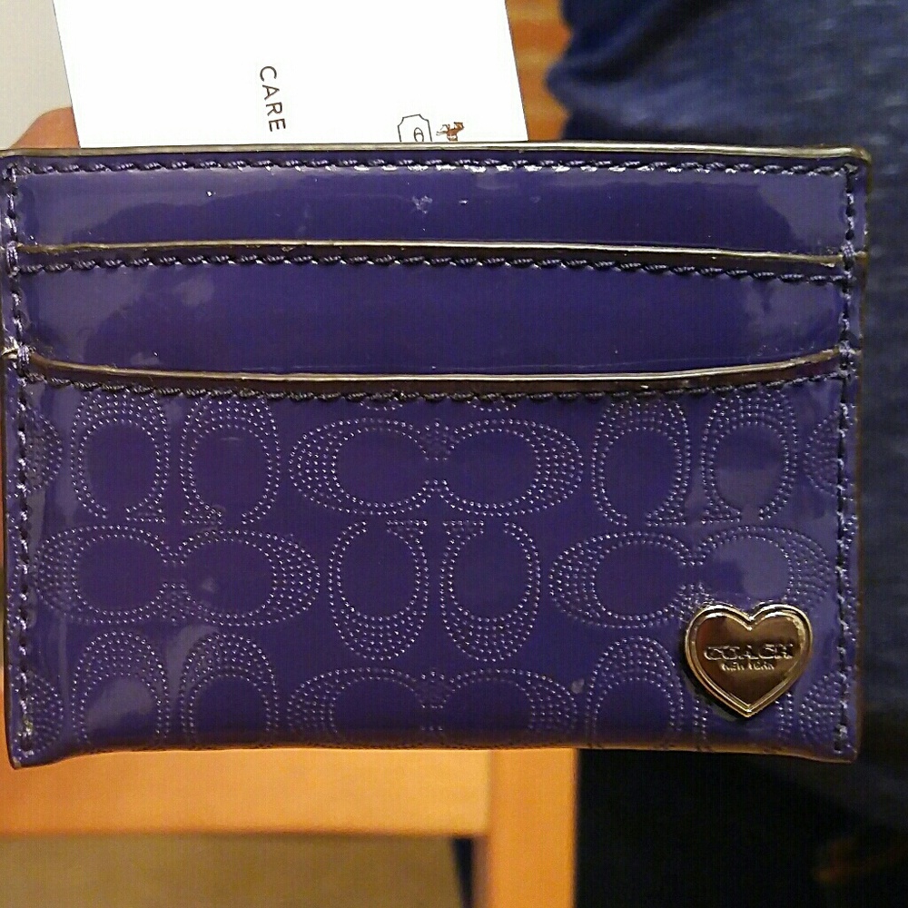 Coach wallet-purple