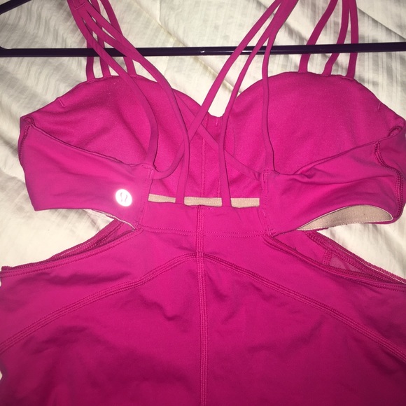 Lululemon tank top size 2 - Picture 4 of 4