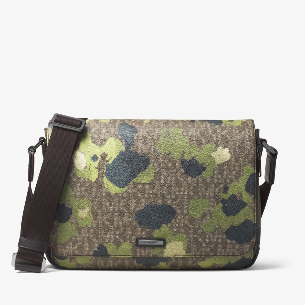 FLASH SALE!!! MK Painterly Camo Med Messenger