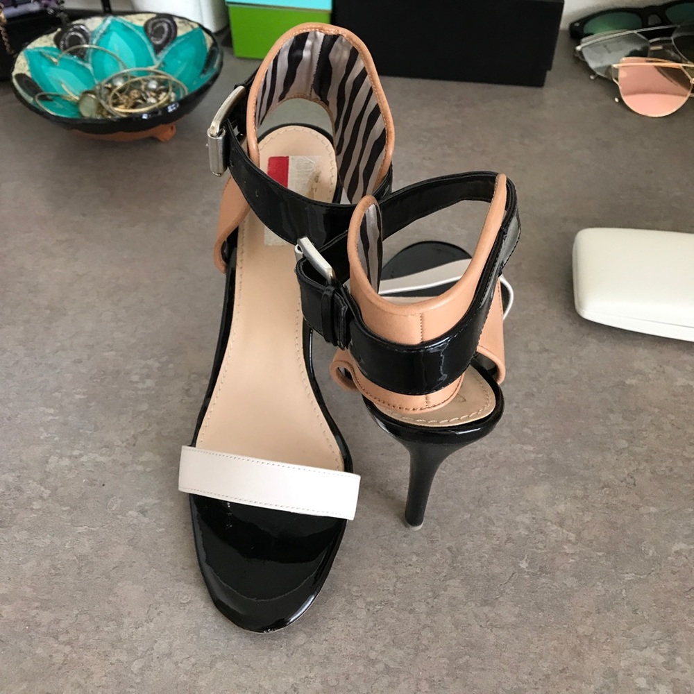 Guess strapped heel sandals