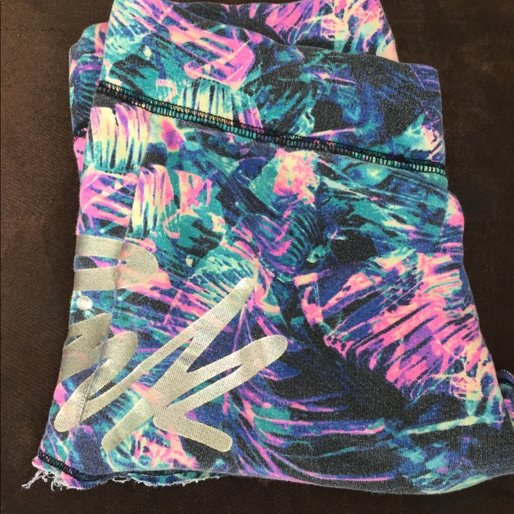 ❌TRADED❌ VS PINK😍😍tropical shorts !