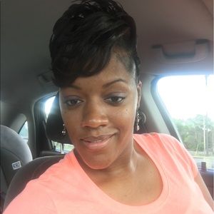 Meet your Posher, Crystal