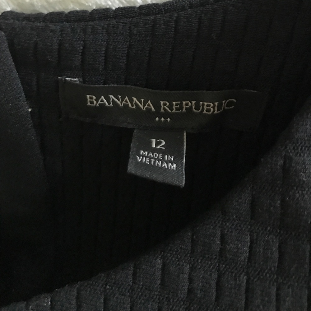 Banana Republic Short Black Dress - Picture 3 of 3