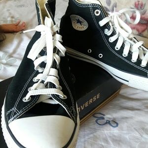 Converse tennis shoes high top