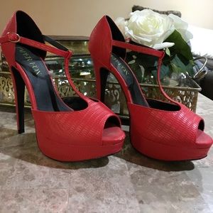 PAPER FOX RED T-STRAP PEEP TOE PUMP 8.5