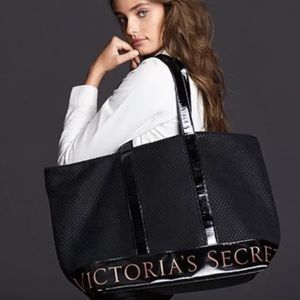 🎀Victoria's Secret New Black Weekender Tote