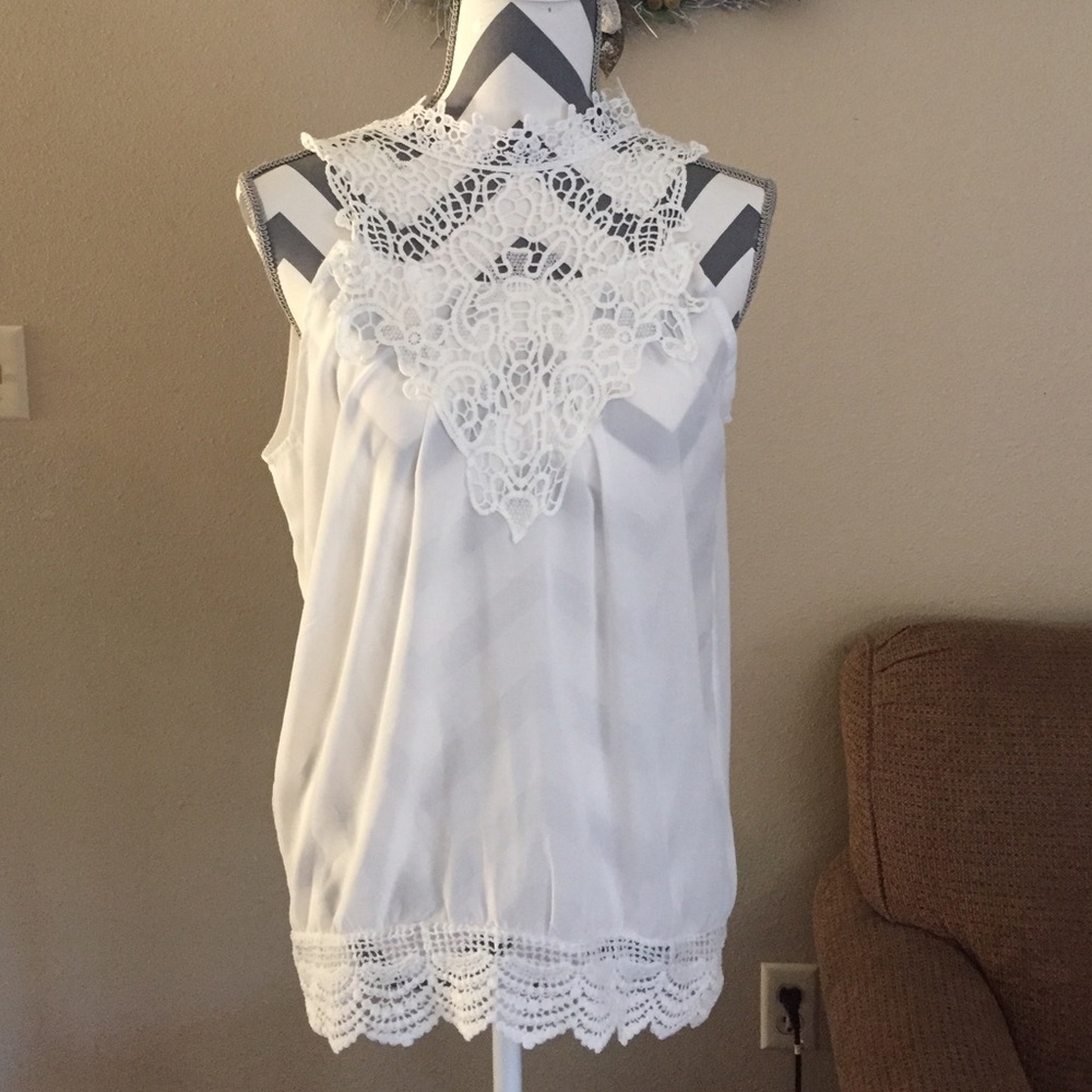 Sleeveless Lace Top