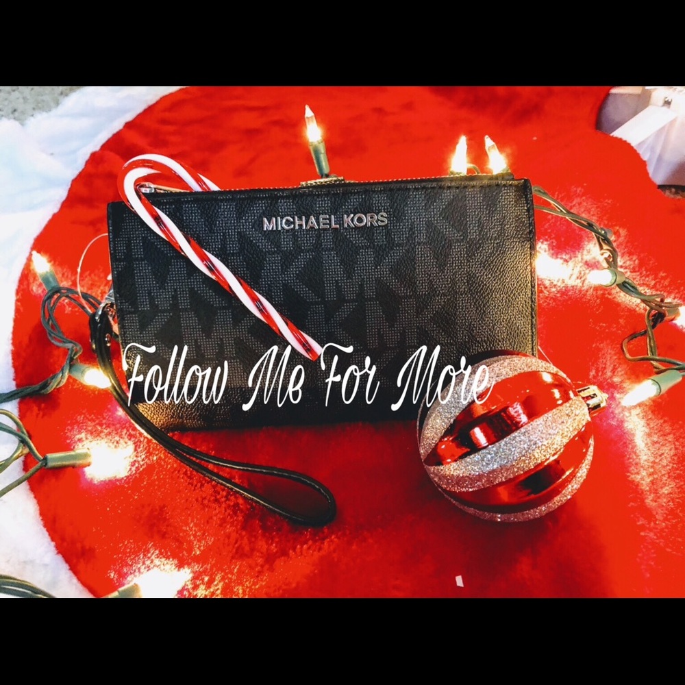 🎄Michael Kors Jet Set Double Zip Wristlet UPDATED