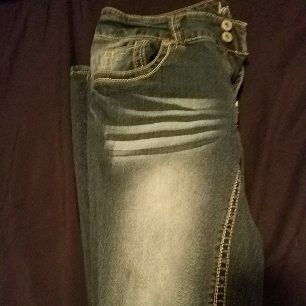 Ariya jeans