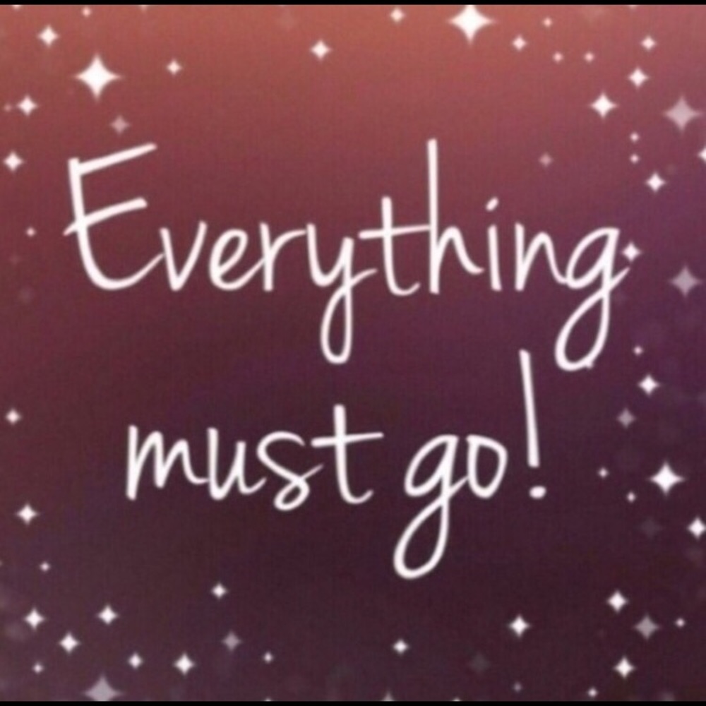 ACCEPTING MOST OFFERS💫