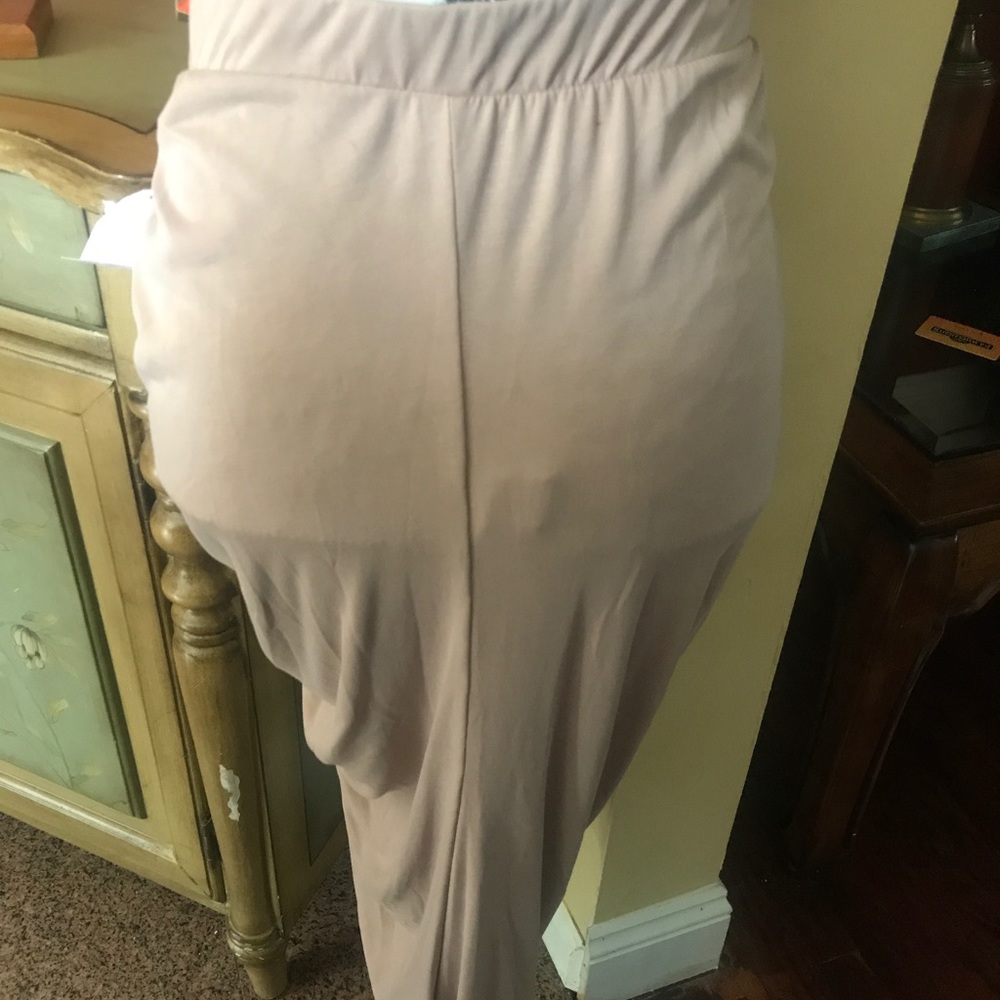 🎉 CLEARANCE 🎉 Flattering 🌕 asymmetrical skirt - Picture 4 of 5