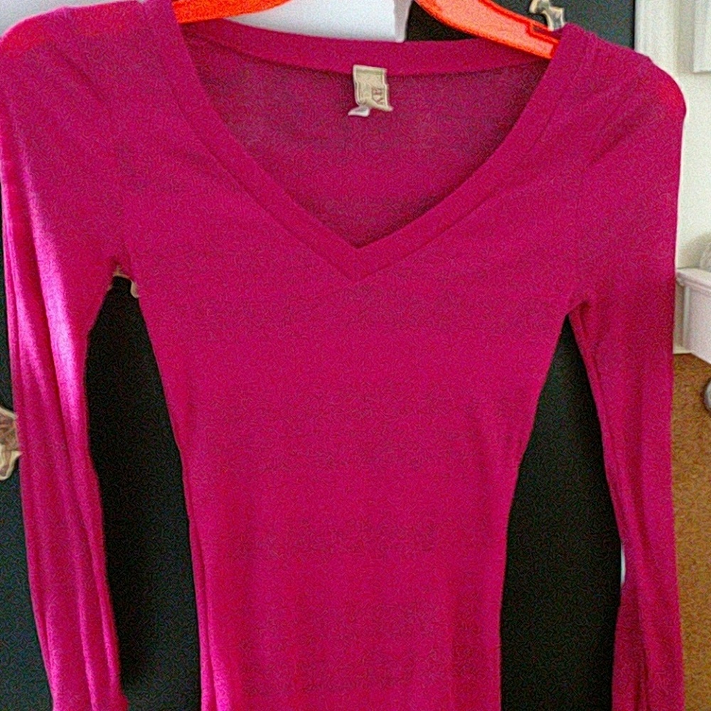 BKE Pink V Neck Tee