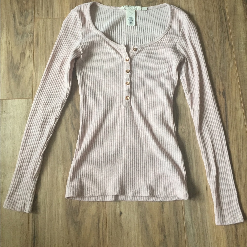 L.O.G.G Light pink long sleeved shirt. XS